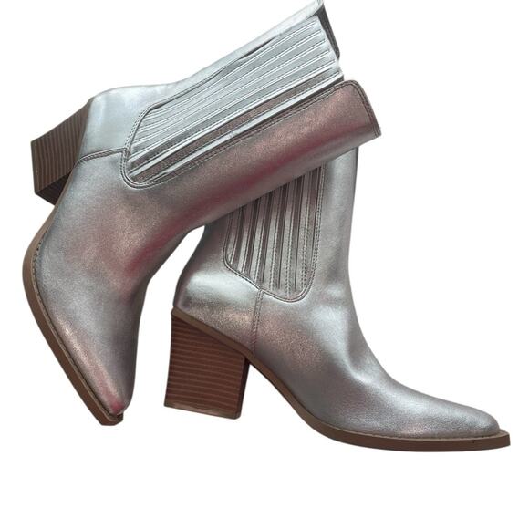 FOREVER 21 Y2K Statement Boots Metallic Silver Sz 7 NWT - Picture 3 of 14